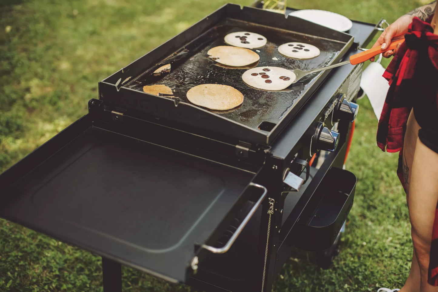 Razor 28" 2-Burner LP Gas Griddle