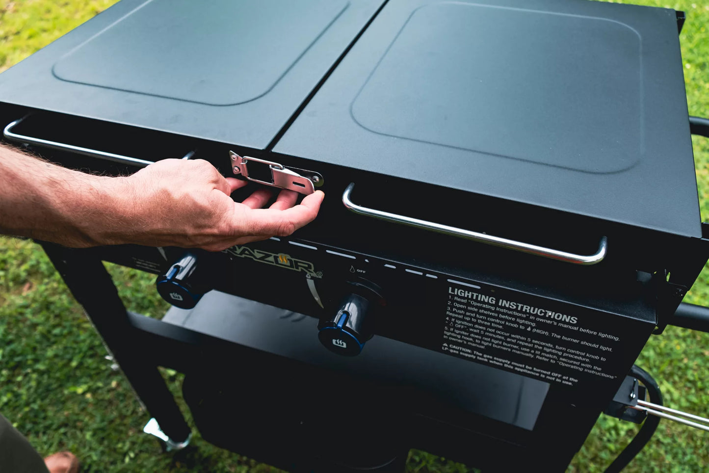 Razor 28" 2-Burner LP Gas Griddle