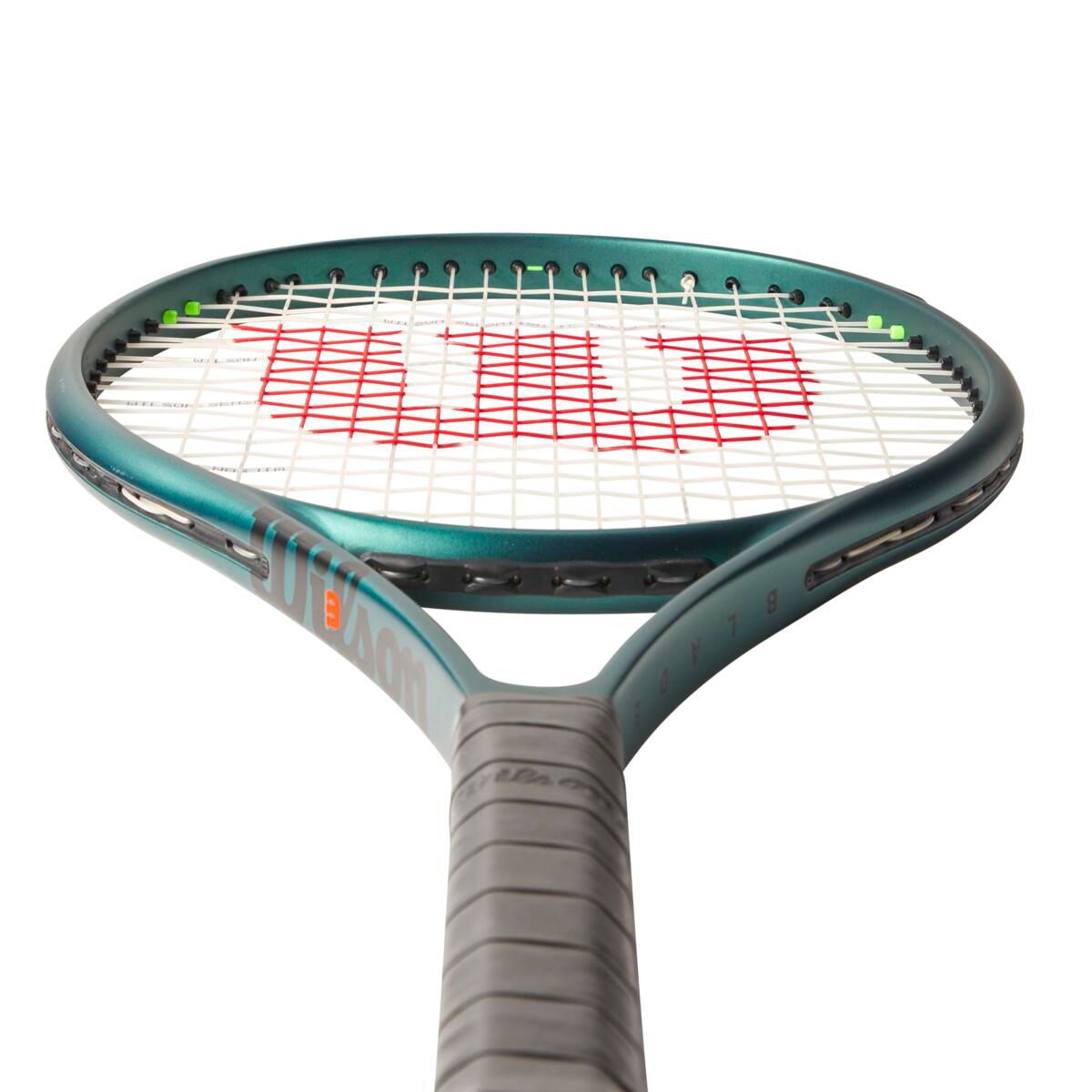 Wilson Blade 26 V9 Jr Tennis Racquet